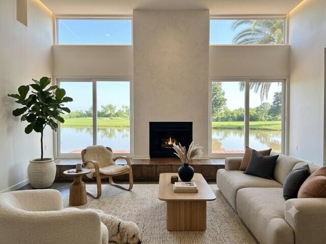 Photo - 2810 Lakeview Dr