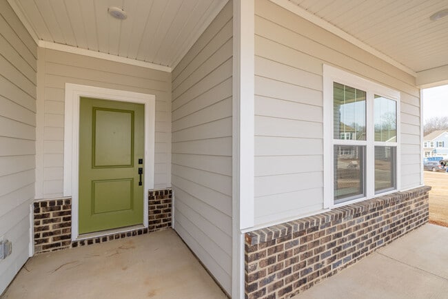 Photo - NEW 4BD/3BTH HOUSE- STONEBRIDGE FAIRWAYS COMMUNITY