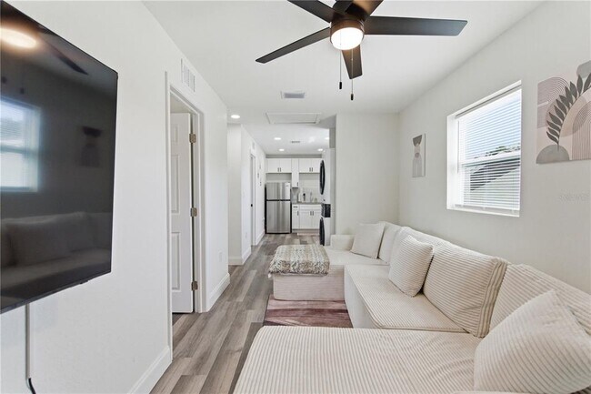 Photo - 1 31st St S Unidad 1/2