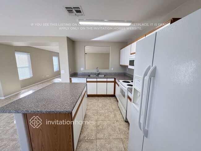 Photo - 11360 E Sunland Ave