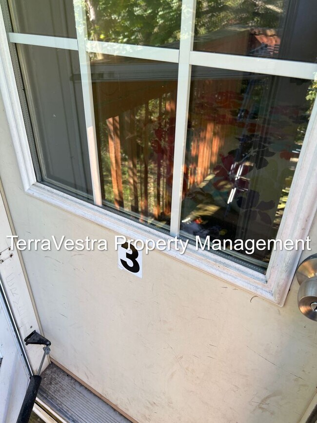 Photo - 376 S Hook Rd Apartment Unit C