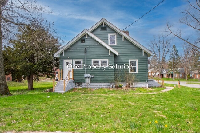Photo - 1427 W 46th Ave