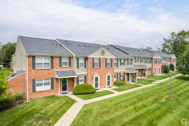 Photo - Oxford of Blue Bell Apartments