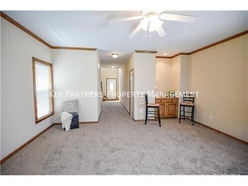 Photo - 1950 W Surrey St