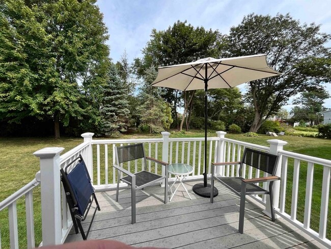 Photo - 19 Myrica Ave