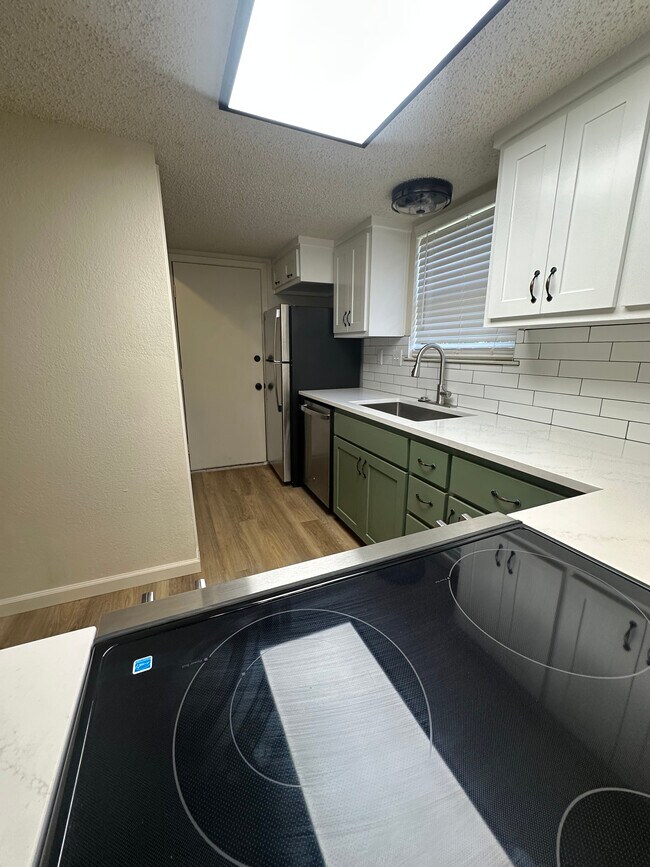 Photo - 908 N 7th St Unit B
