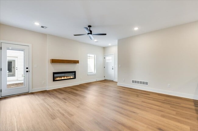 Photo - 115 Mendocino Ct