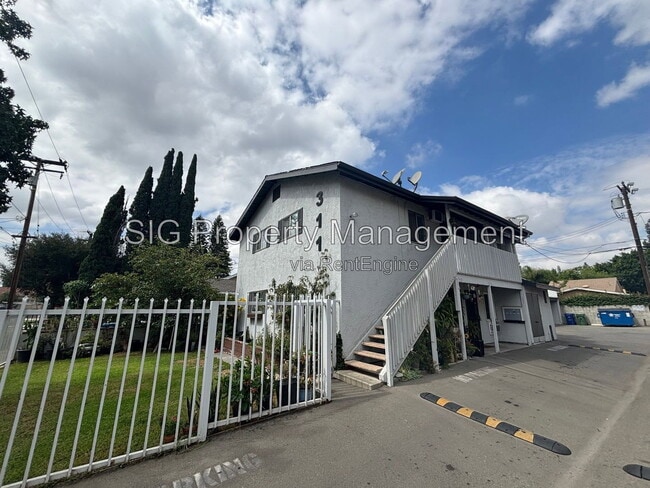 311 Griswold Ave Unidad D
