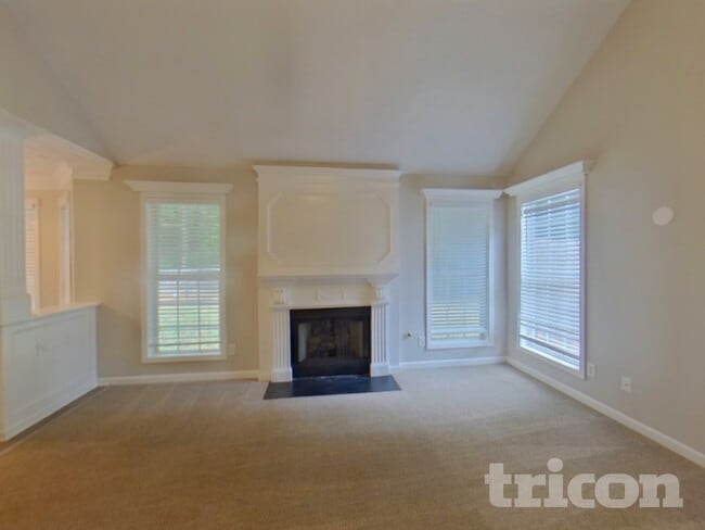 4298 Abram Dr