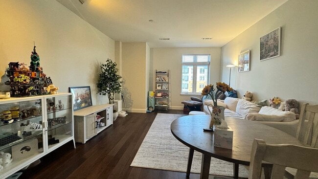 Photo - 1501 Commonwealth Ave Unit 304