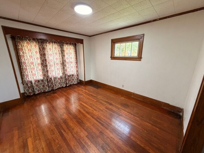 Photo - 15 Boehler St