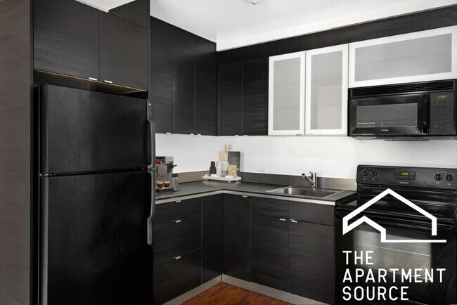 Photo - 3130 N Lake Shore Dr Unit 714