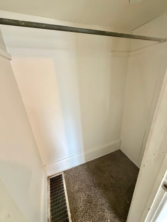 Photo - 516 N Porter St Unit 1