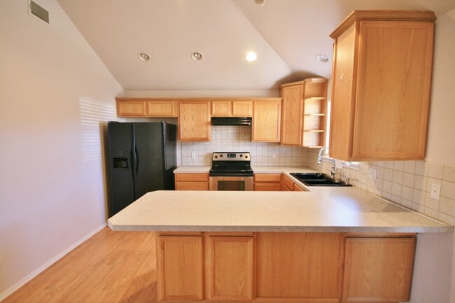 Photo - Xeriscaped Front Yard, Pets Welcome in Large Backyard