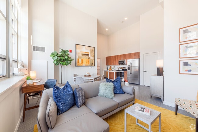 1 BR, 1 BA