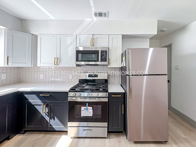 Photo - 2306 Loyce Dr
