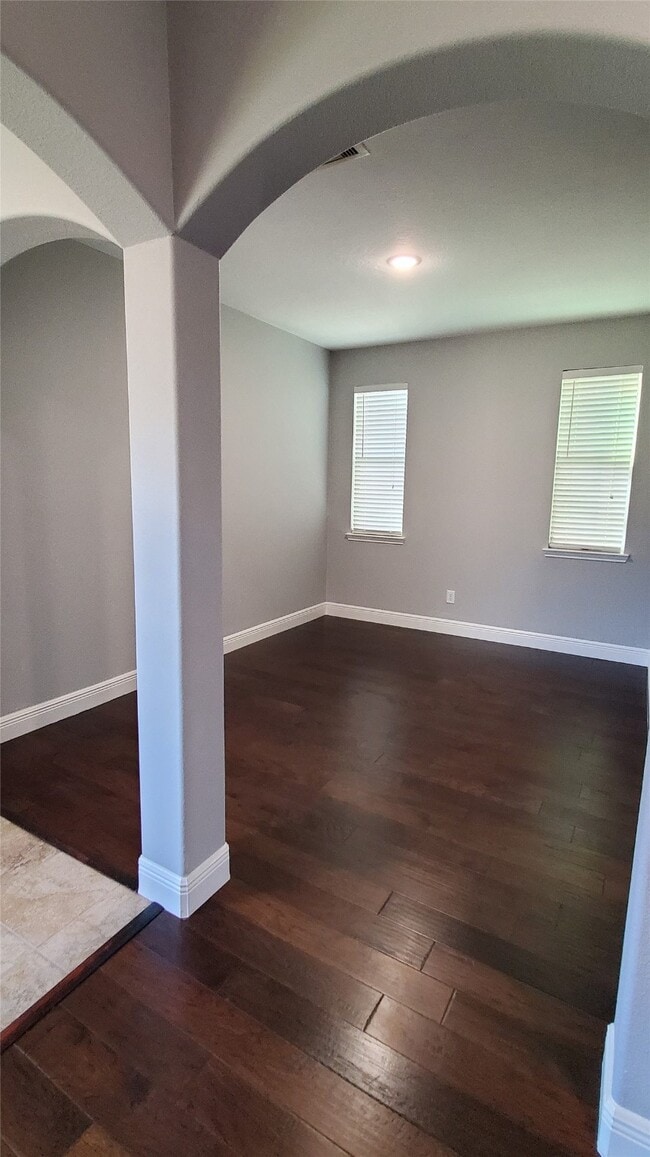 Photo - 6310 Wilshire Fern