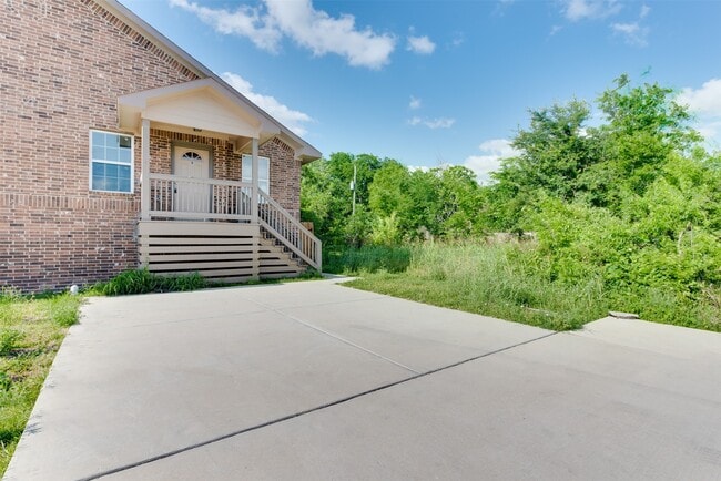 Photo - 5405 Groveton St