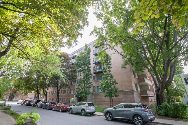 Photo - 10 Av. Rosemount Unit 503