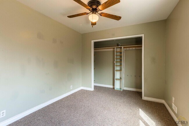 Photo - 3161 N Inyo St House