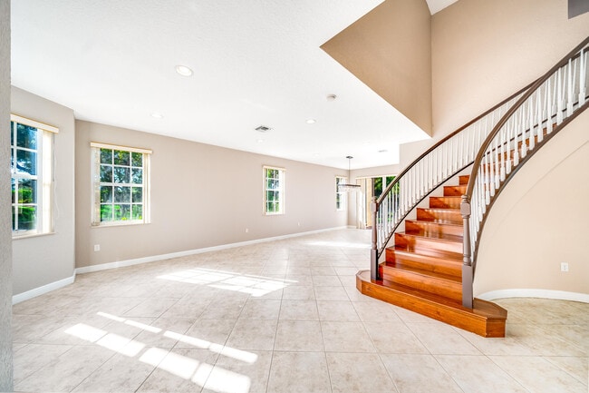 Photo - 2324 Simonson Dr