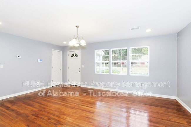 Photo - 2830 18th Ave