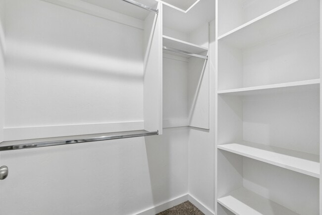515 W 9th Ave