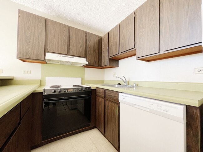 Downtown Waikiki 1/1 with Central A/C. Re... - Downtown Waikiki 1/1 with Central A/C.  Re... Unidad 1906 Rental
