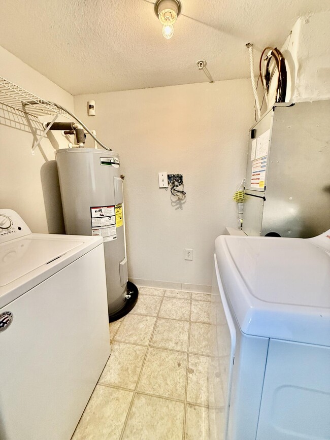 Photo - 181 SW Palm Dr Unit 103