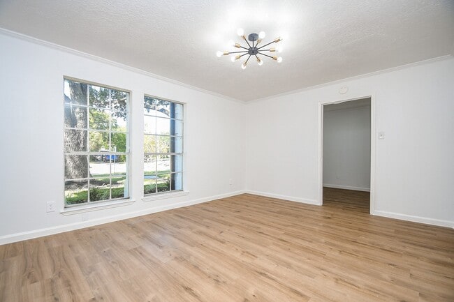 Photo - 7703 Braesridge Ct