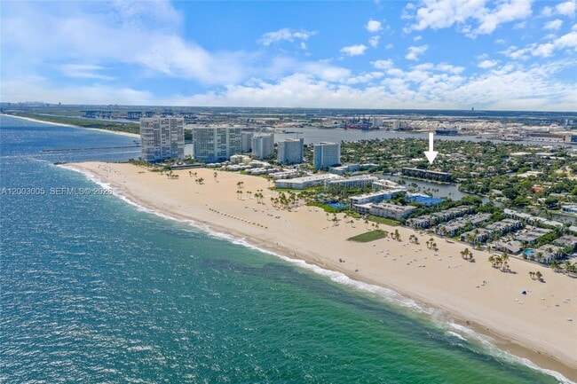 Building Photo - 1800 S Ocean Dr