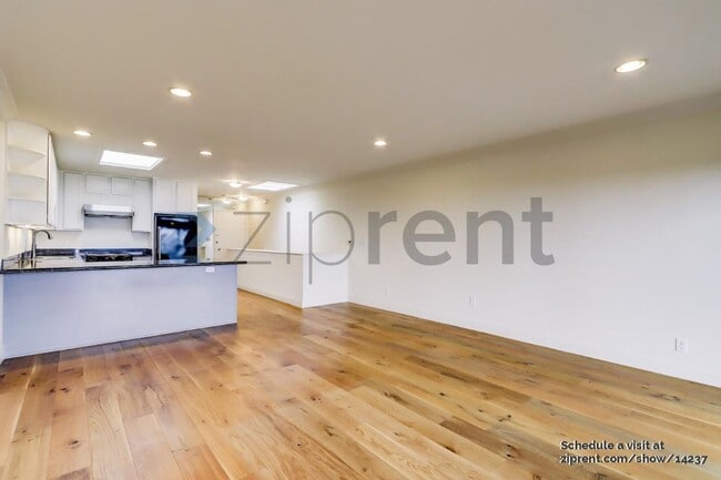 Photo - 18 Perego Terrace