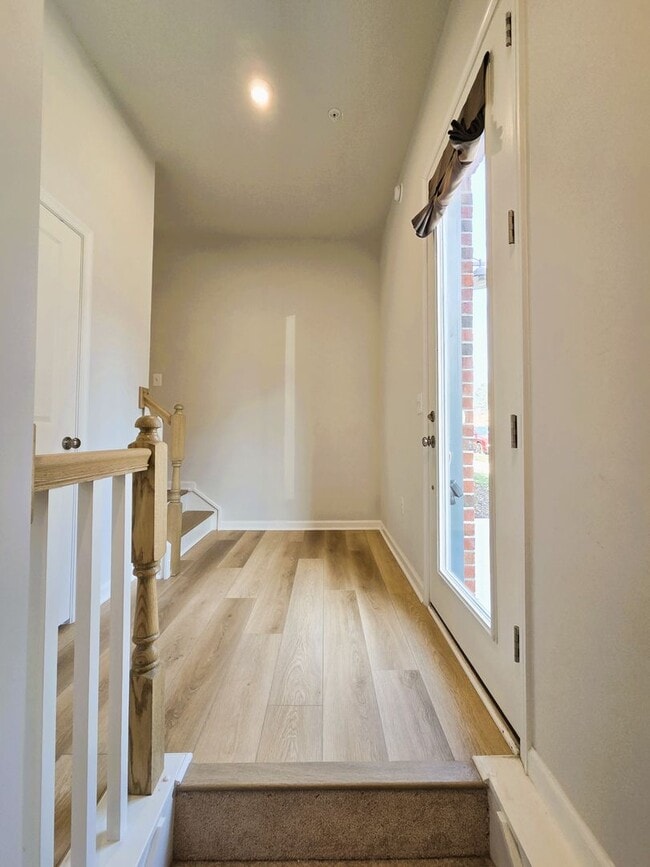 Photo - Newer ground level condo in Coalfield Station located in highly desireable Midlothian.