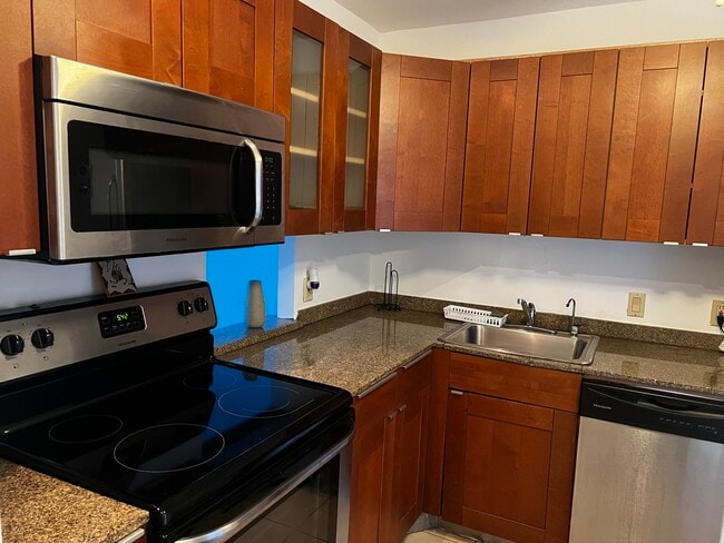 Photo - 3101 N Country Club Dr Apartment Unit 510