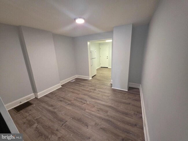 714 Roebling Ave