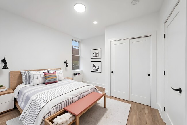 Photo - 500 Monroe St Unit 8