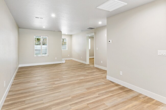 Photo - 1506 Rochester St Unit 102