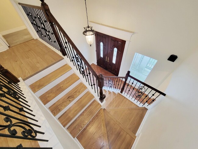 Photo - 18603 Point Lookout Dr