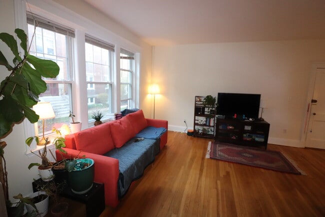 Photo - 38A St Paul St Unit 1
