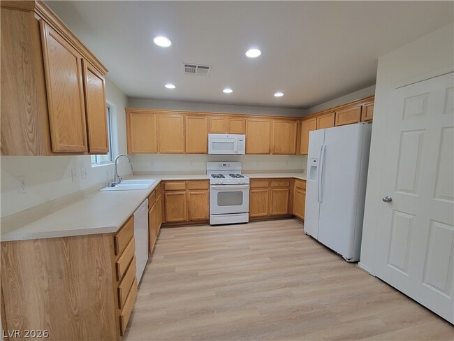 Photo - 3813 Bayamon St
