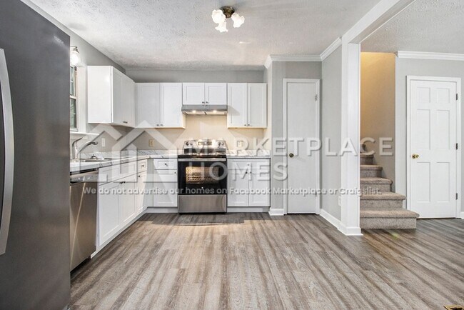 Photo - 3047 Mill Trce