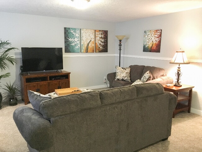 Photo - 3777 Woodward Ct NE