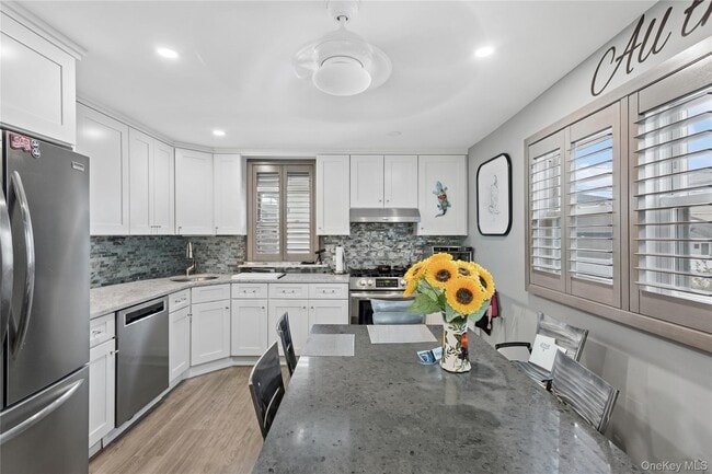 Photo - 31 Julian Pl Unit 1