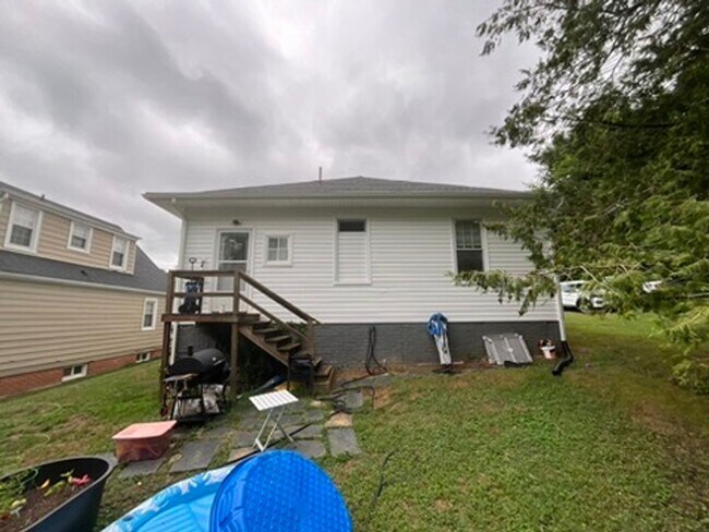 Photo - Charming Bungalow