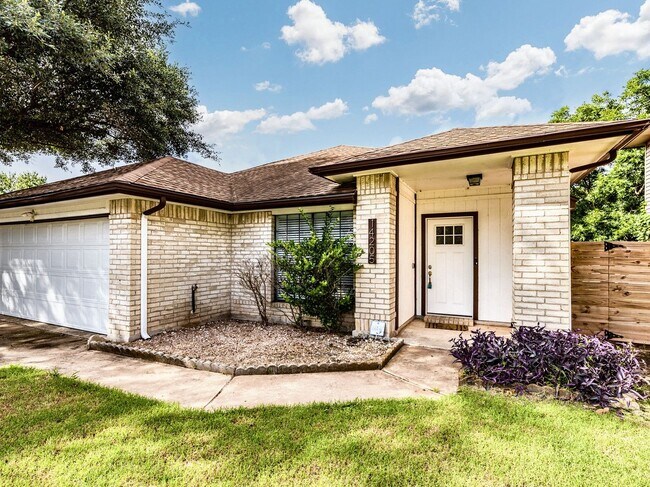 Photo - Lovely 3/BR 2.5/BA Modern Home with Premiu...