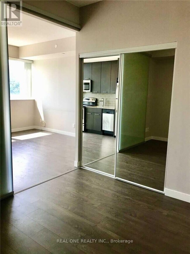 Photo - 2055 Danforth Ave Unit 312