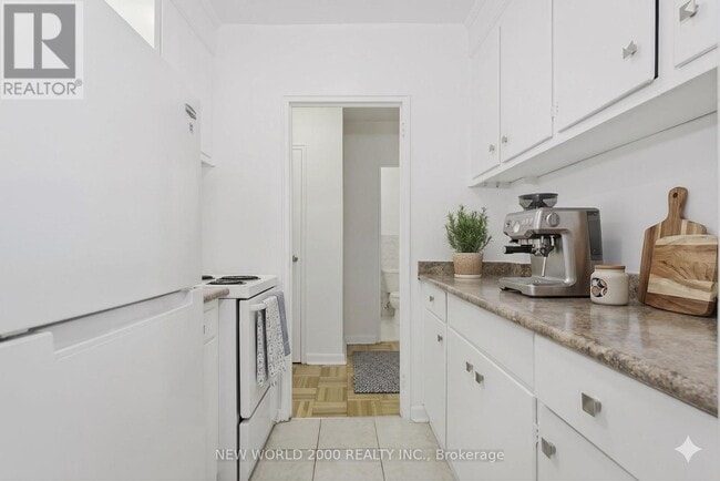 Photo - 49 Glen Elm Ave Unit 406
