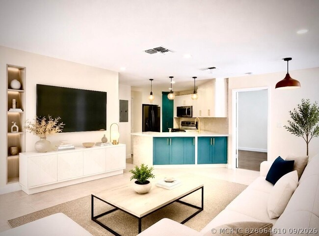 825 Dogwood Dr