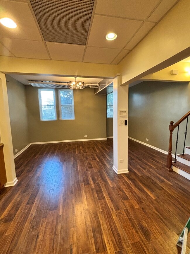 Building Photo - 4430 S Homan Ave Unit 1 Rental