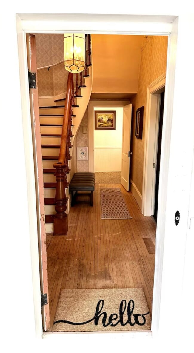 Photo - 388 W 10th Ave